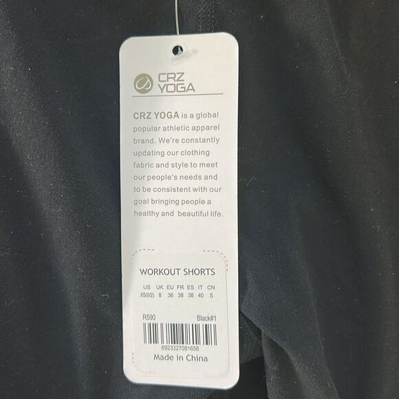 CRZ YOGA Biker Shorts 8 Inches - High Waisted Side Pockets, Black, Size XS, NWT - Picture 6 of 7